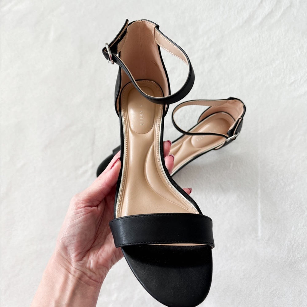 Kelly & Katie Black Ankle Strap Low Heel Sandals Size 8M – New - Picture 6 of 7